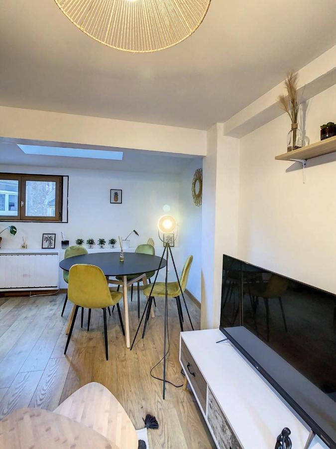 Charmant Triplex Centre-Ville De Chantilly Zewnętrze zdjęcie